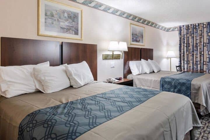 Room 7 of 36